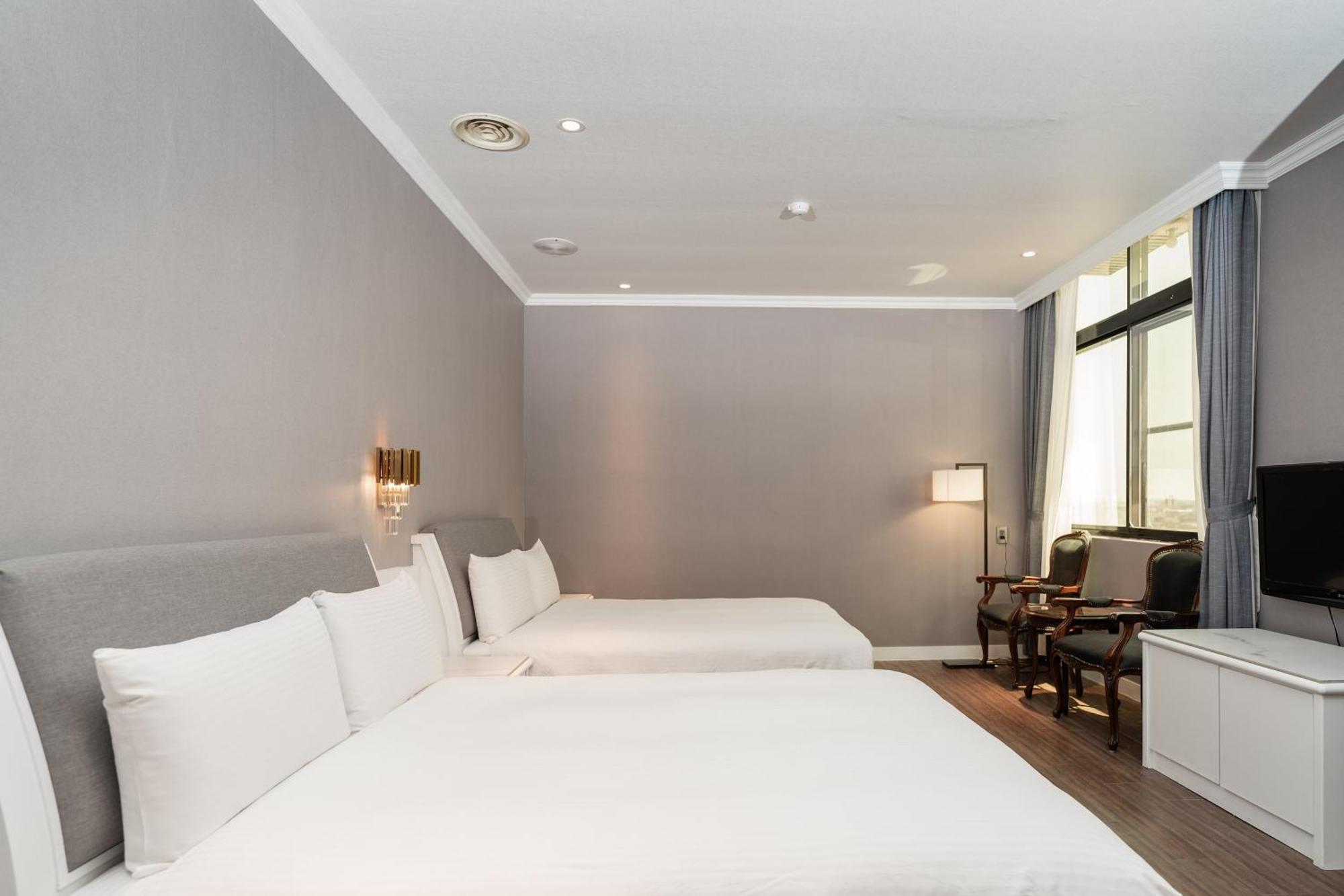 Fu Hsiang Hotel Yilan Eksteriør bilde
